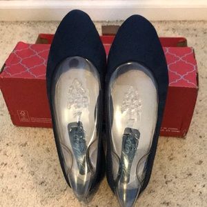 SKECHERS Women's Cleo Bewitched Memory Foam Flat